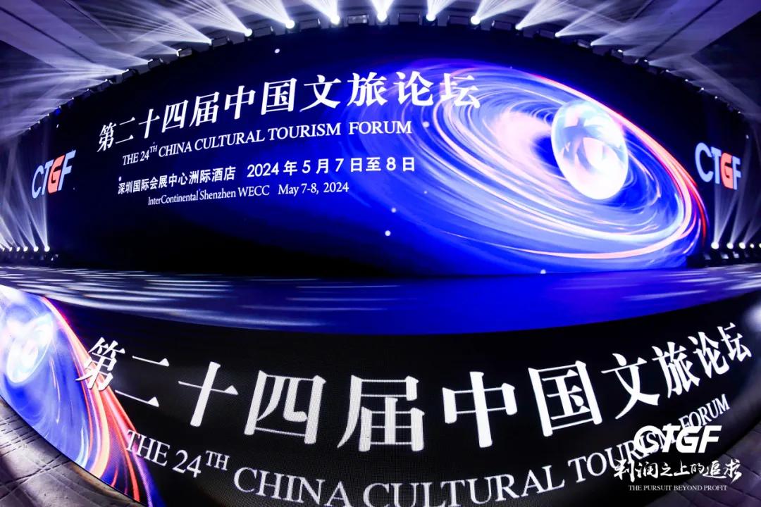 在现场| 浪漫香气的自由诗，让诗更近，让远方更远